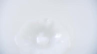 升格牛奶水花倒牛奶牛奶水滴视频的预览图